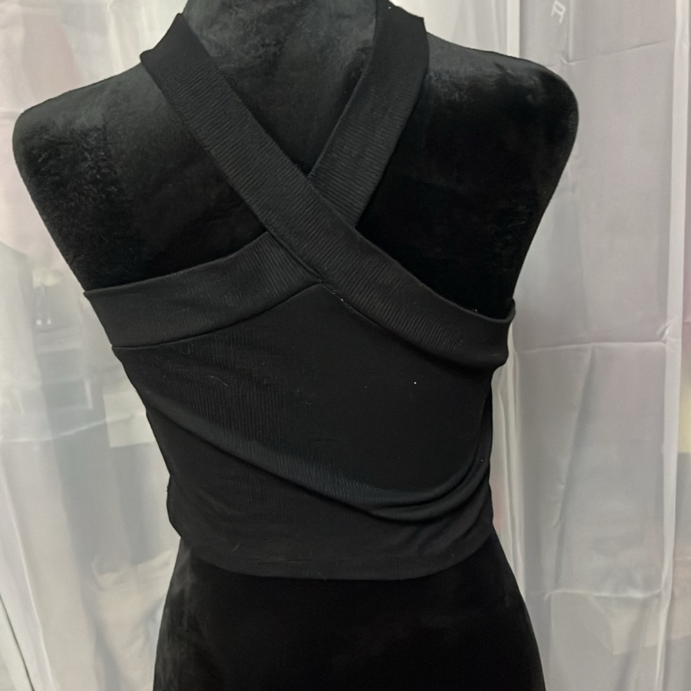 cropped tank - Picture 2 of 2